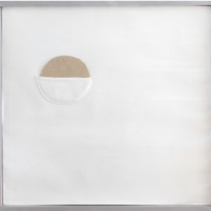 ST 20.3, 2020. Madera densidad media, escayola, lona y trapillo. 60 x 60 x 3 cm. FA-0010