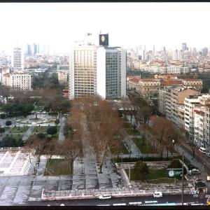 ISTANBUL, 2010. Ink jet print. 234 x 300 cm. VC-0066